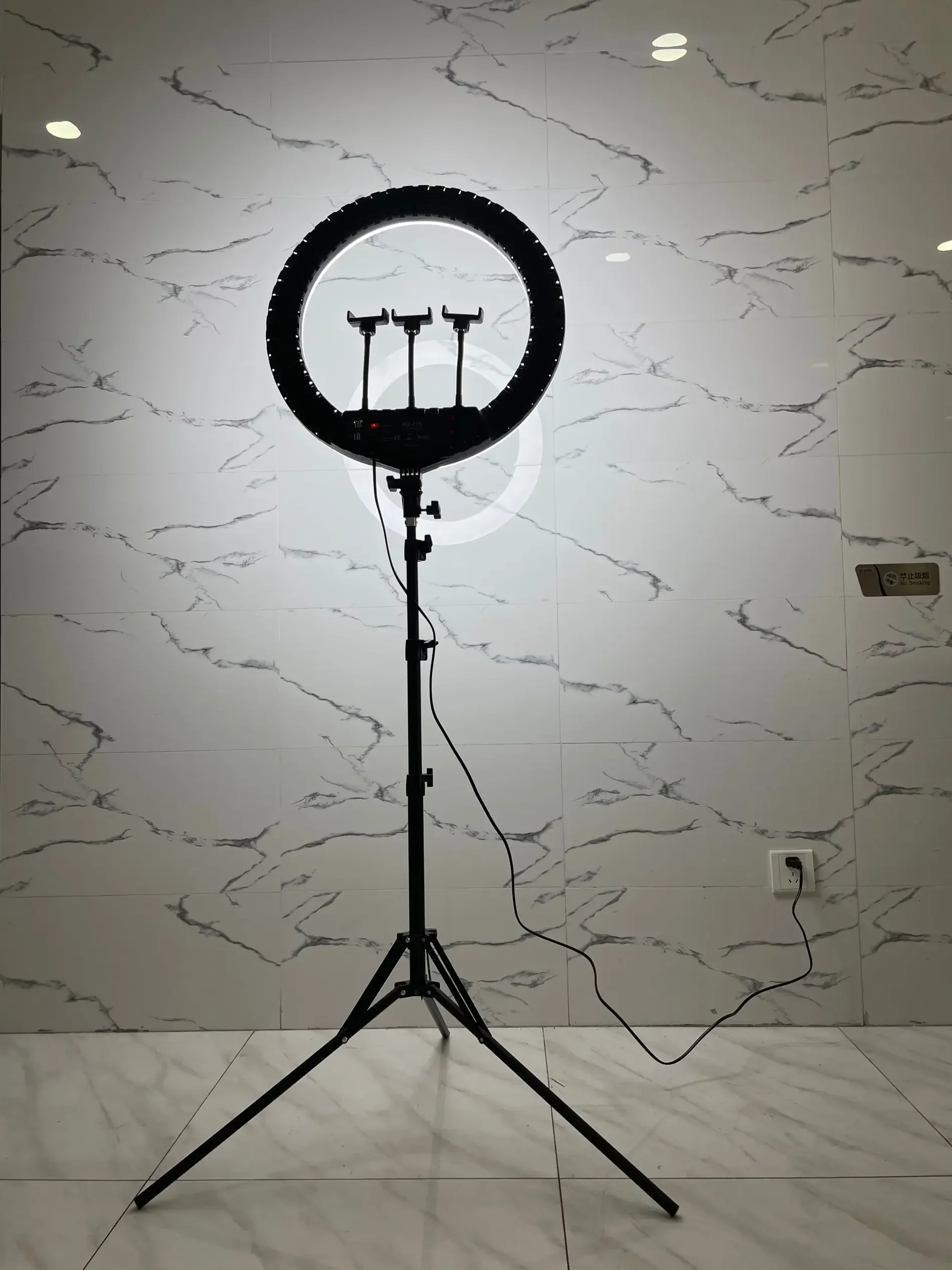 HQ-21n 21インチLEDリングライト撮影ランプセット、 - Photography Of Lighting のレビューと価格